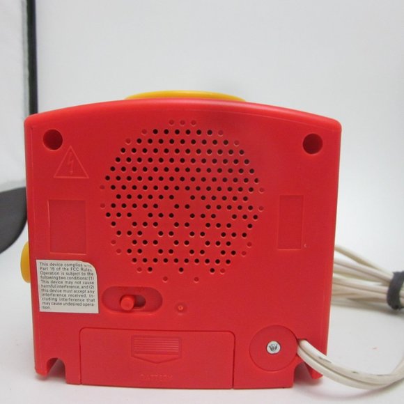 RCA Chipper and Nipper alarm clock/AM FM radio - Picture 7 of 9